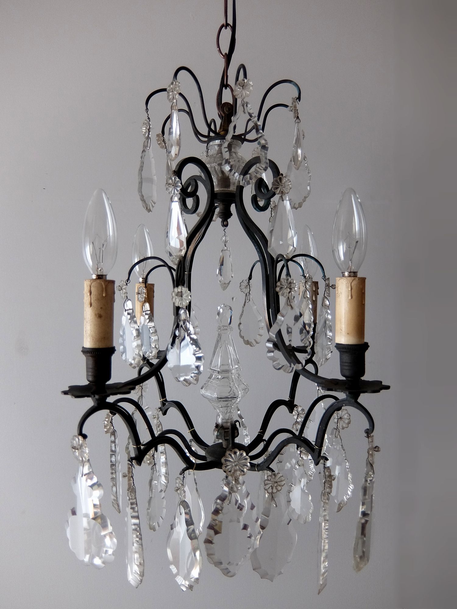 Chandelier (C0916)