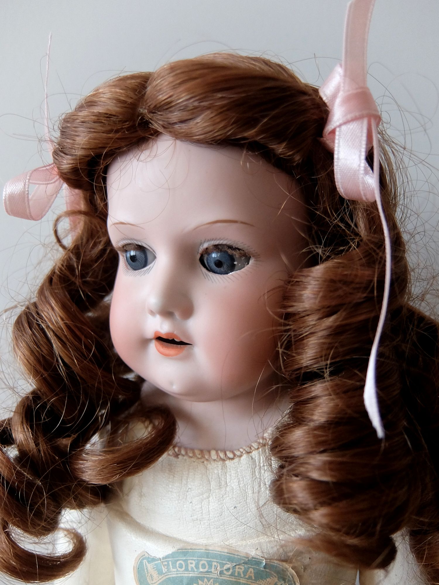 Bisque Doll (A0922)