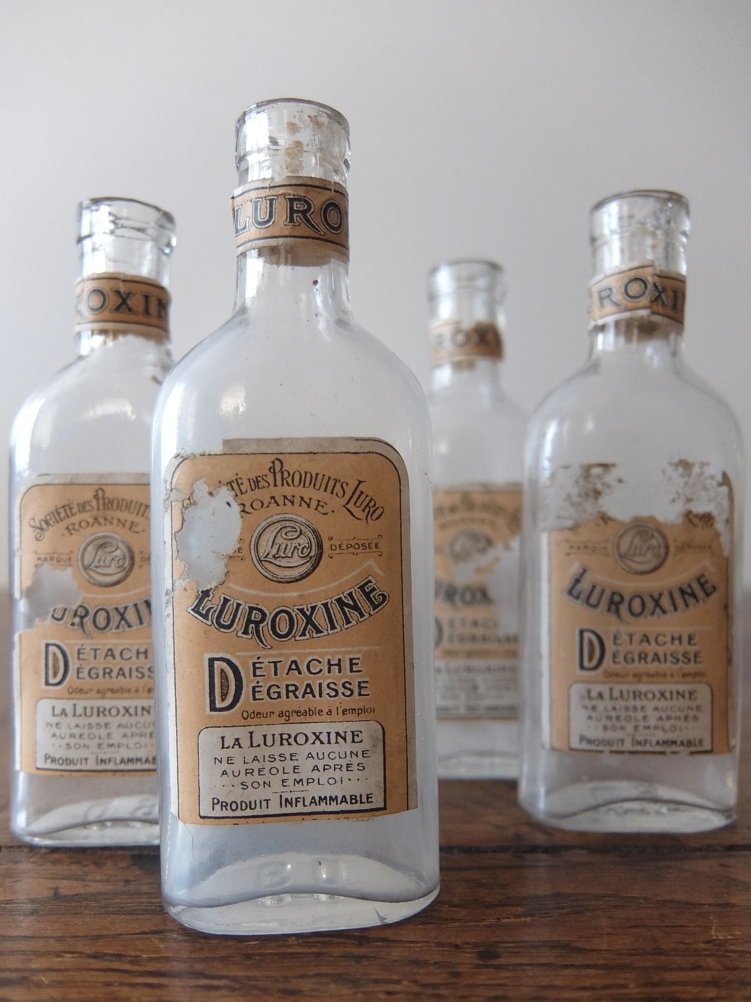 Medicine Bottle (A0525-01)