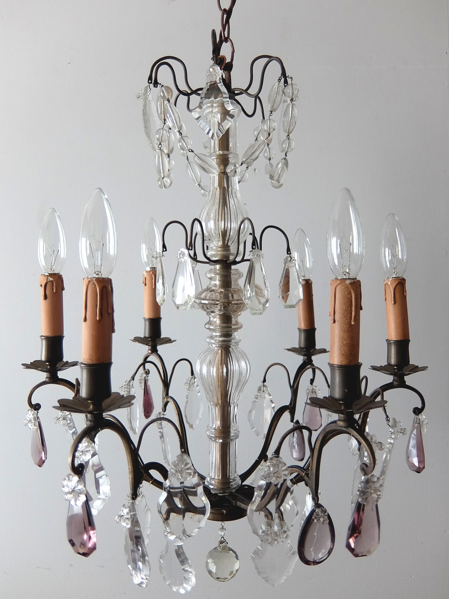 Chandelier (B1018)