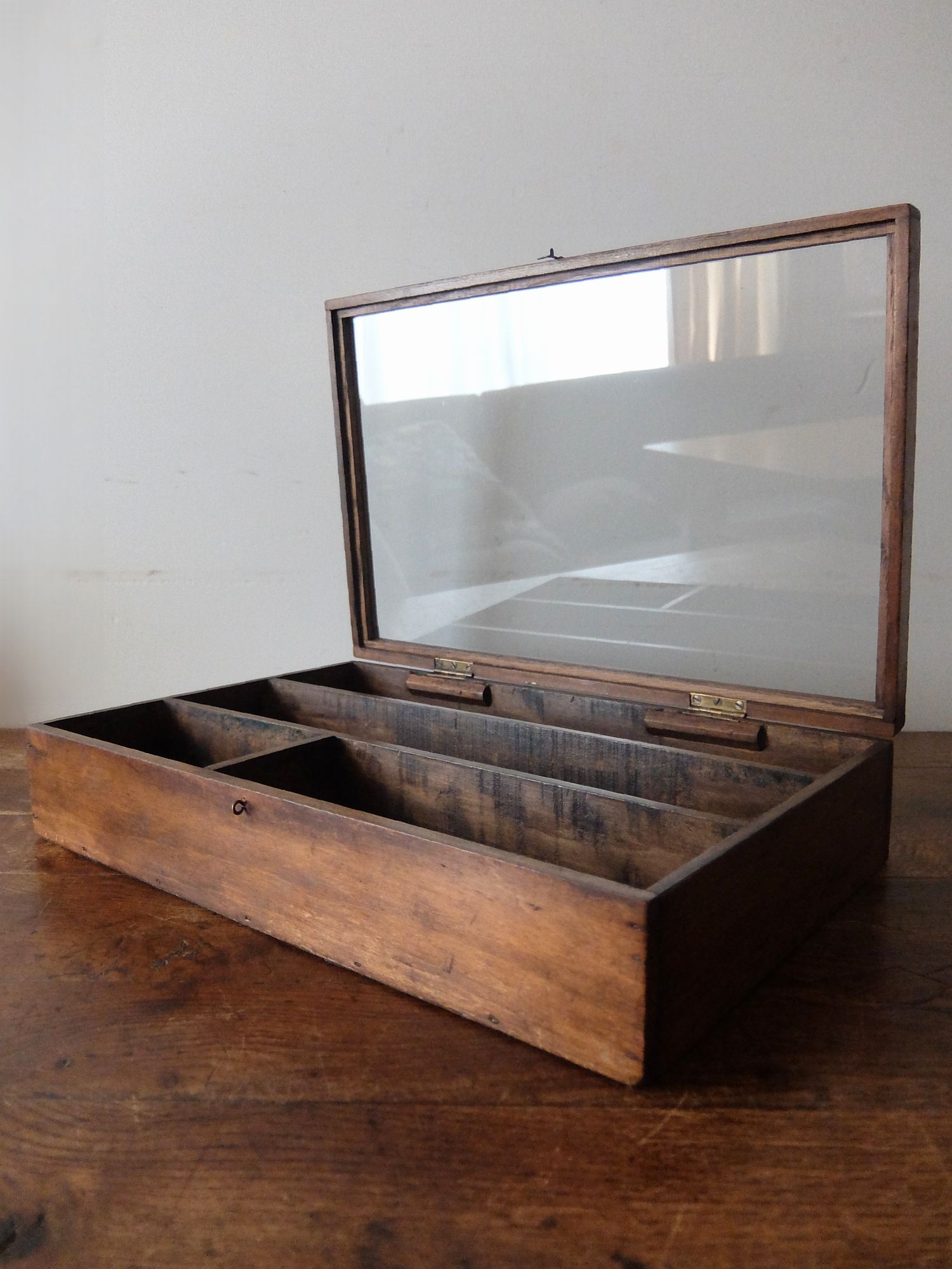 Display Case (C0726-01)