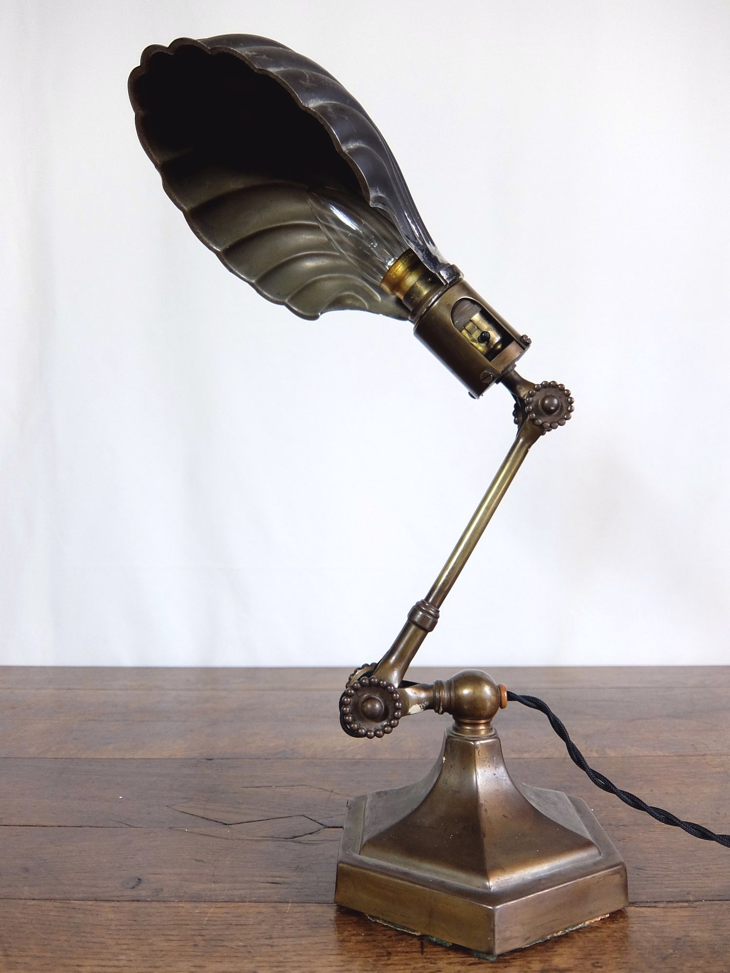 Dugdills Adjustable Lamp (A0921)