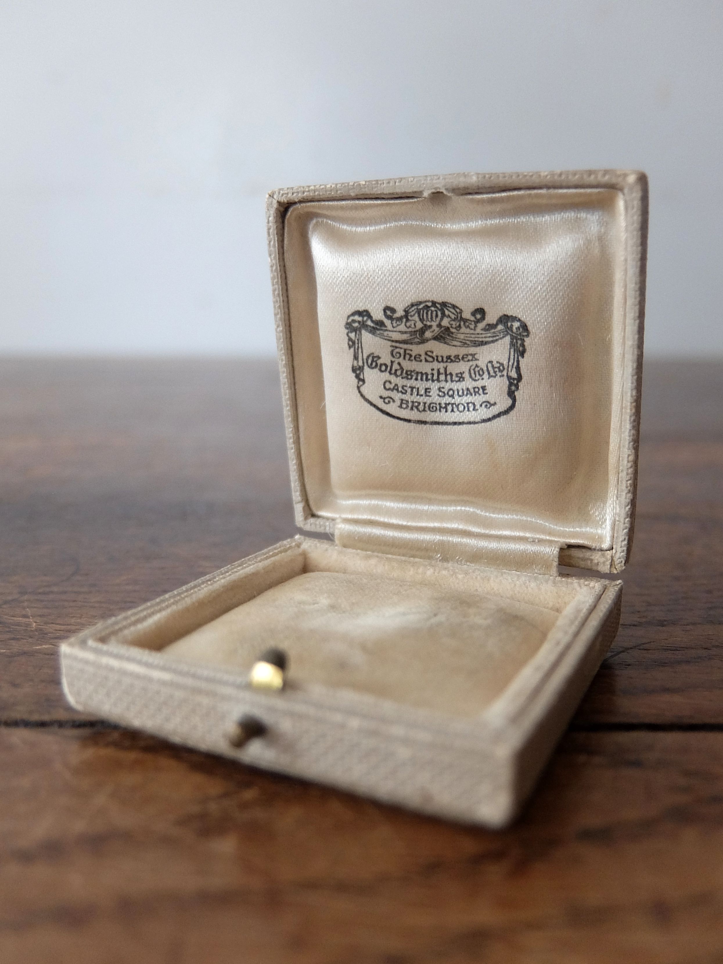 Antique Jewelry Box (A0724-06)