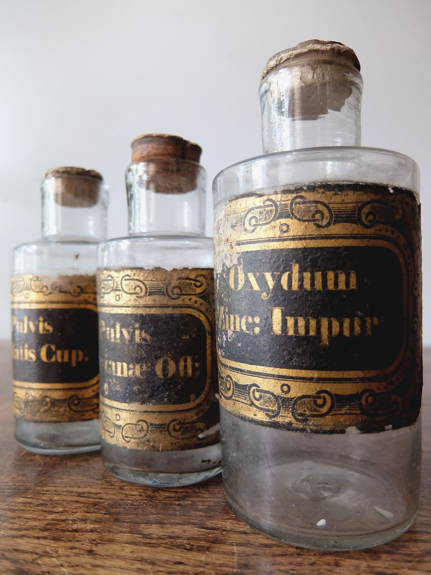 Medicine Bottle (C0916-03)