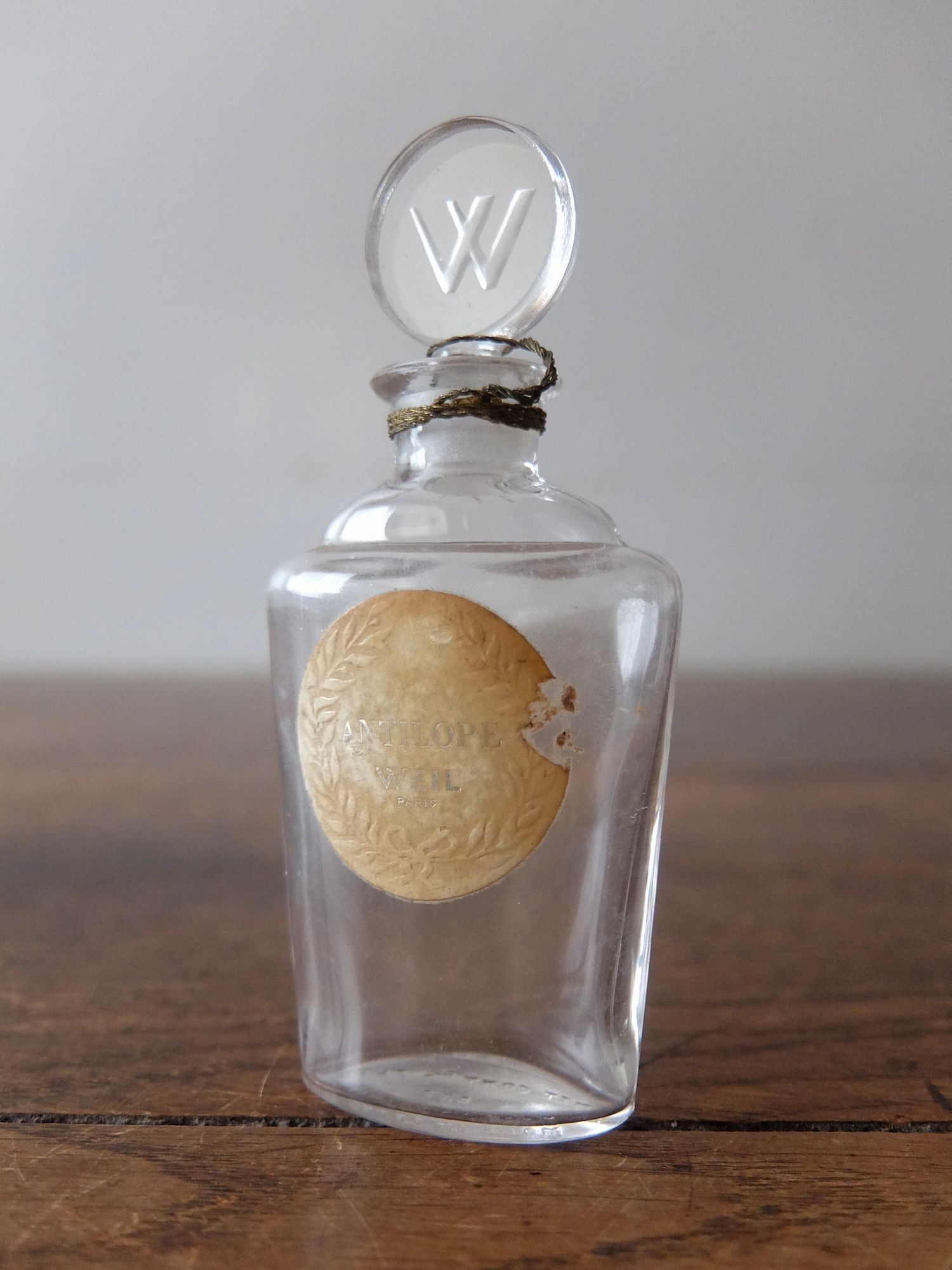 Perfume Bottle (G0726)