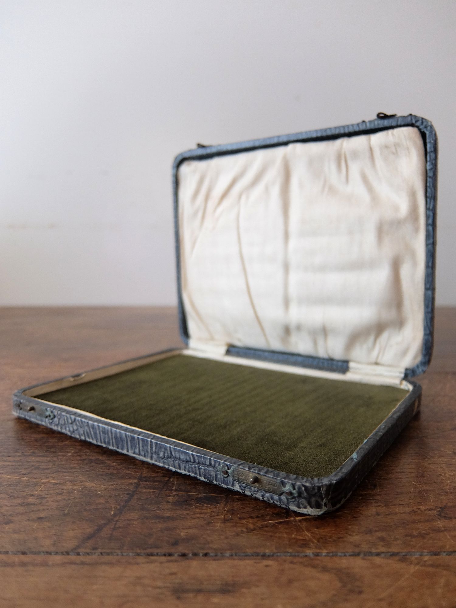 Antique Jewelry Box (B0522-02)