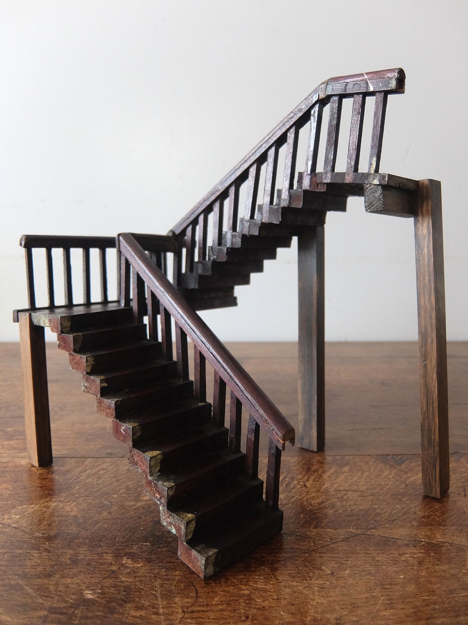 Staircase Model (A0726)