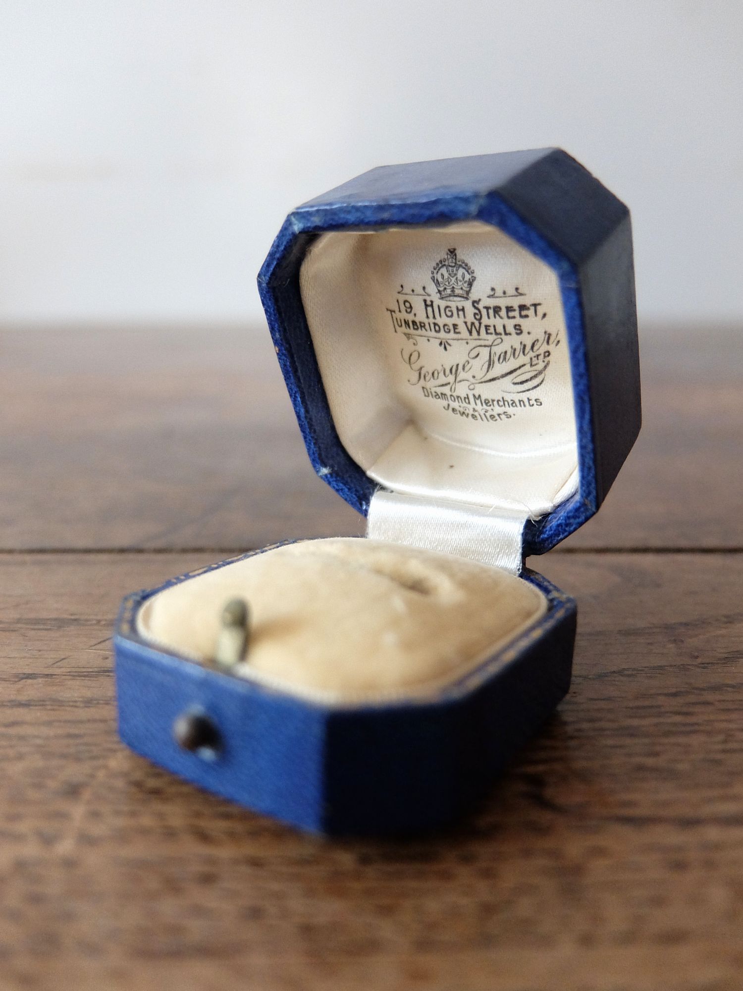 Antique Jewelry Box (A0222-01)