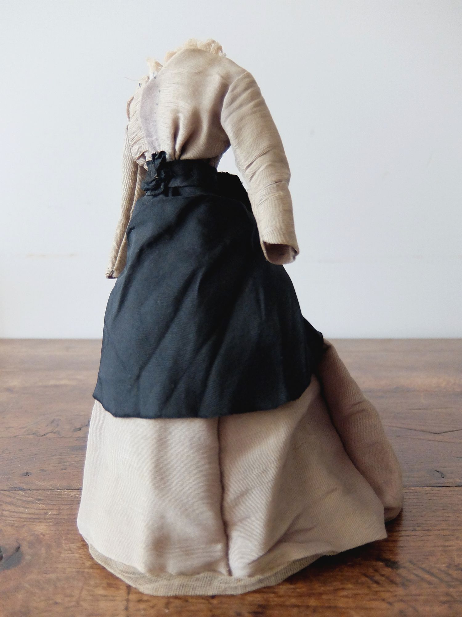 Doll's Dress (A0617)