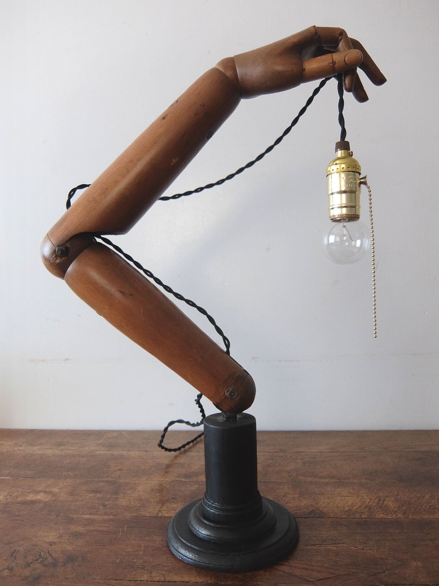 Mannequin's Desk Lamp (A0920)