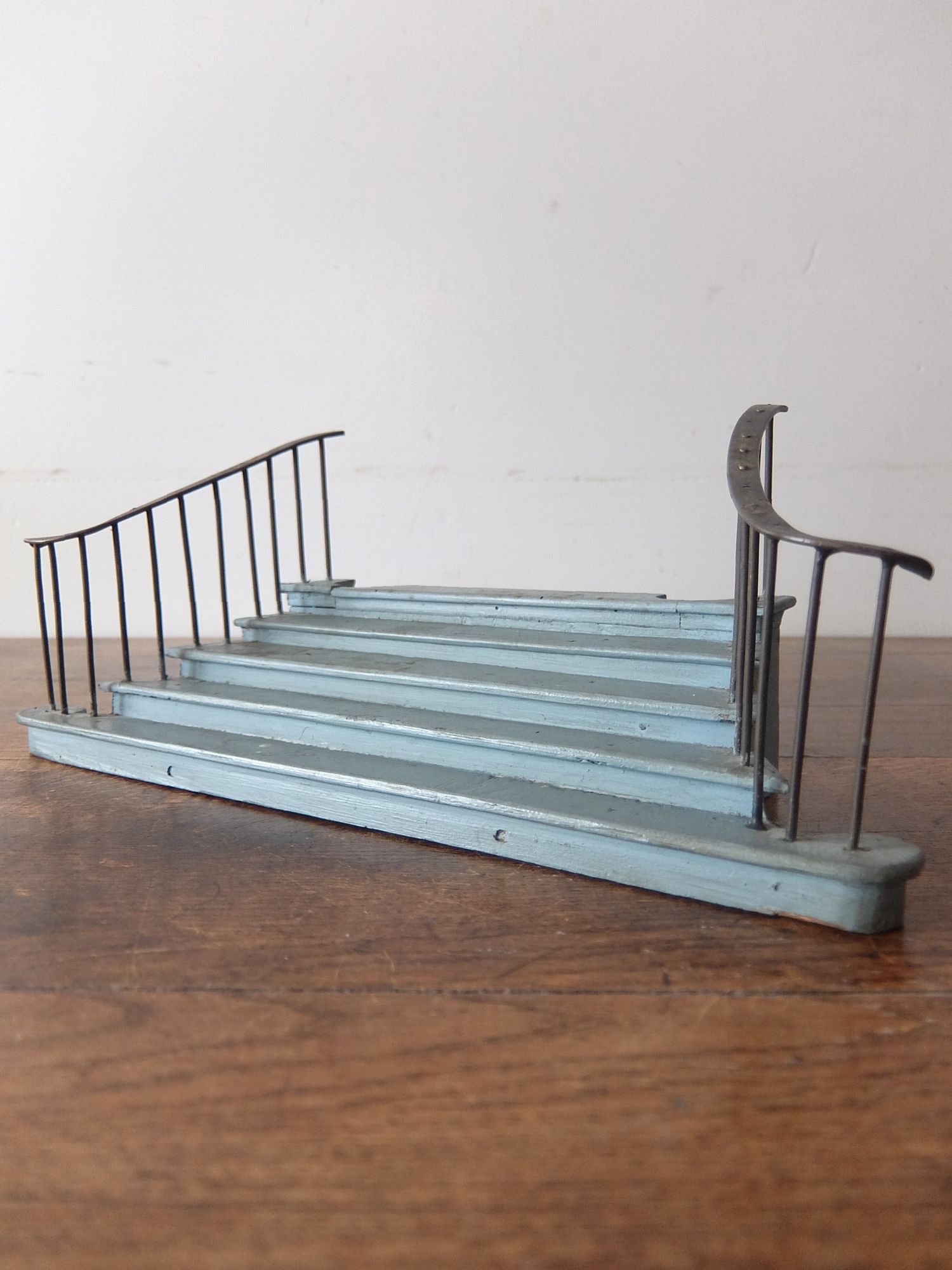 Miniature Staircase (A0926)
