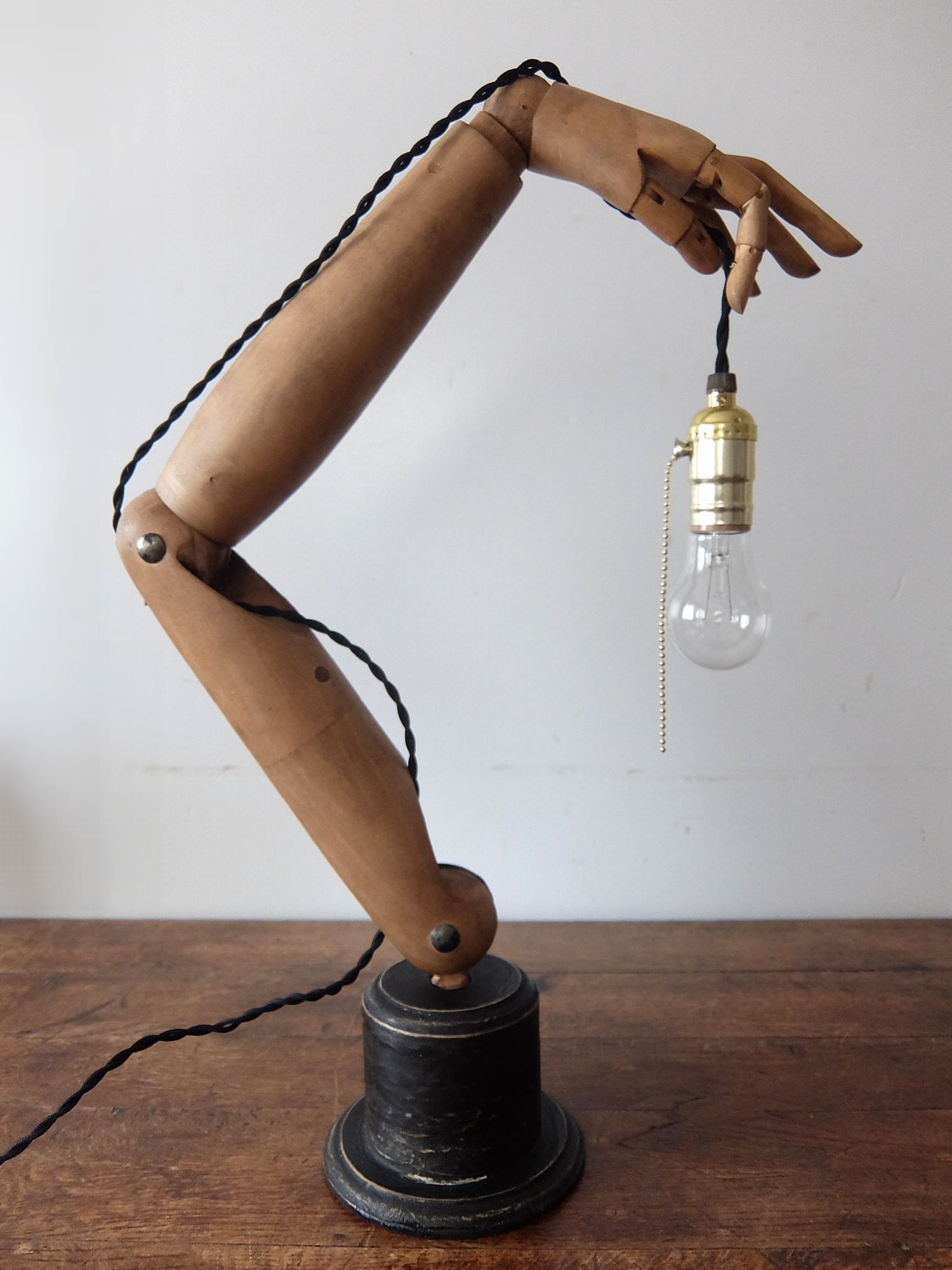 Mannequin's Desk Lamp (A0724)