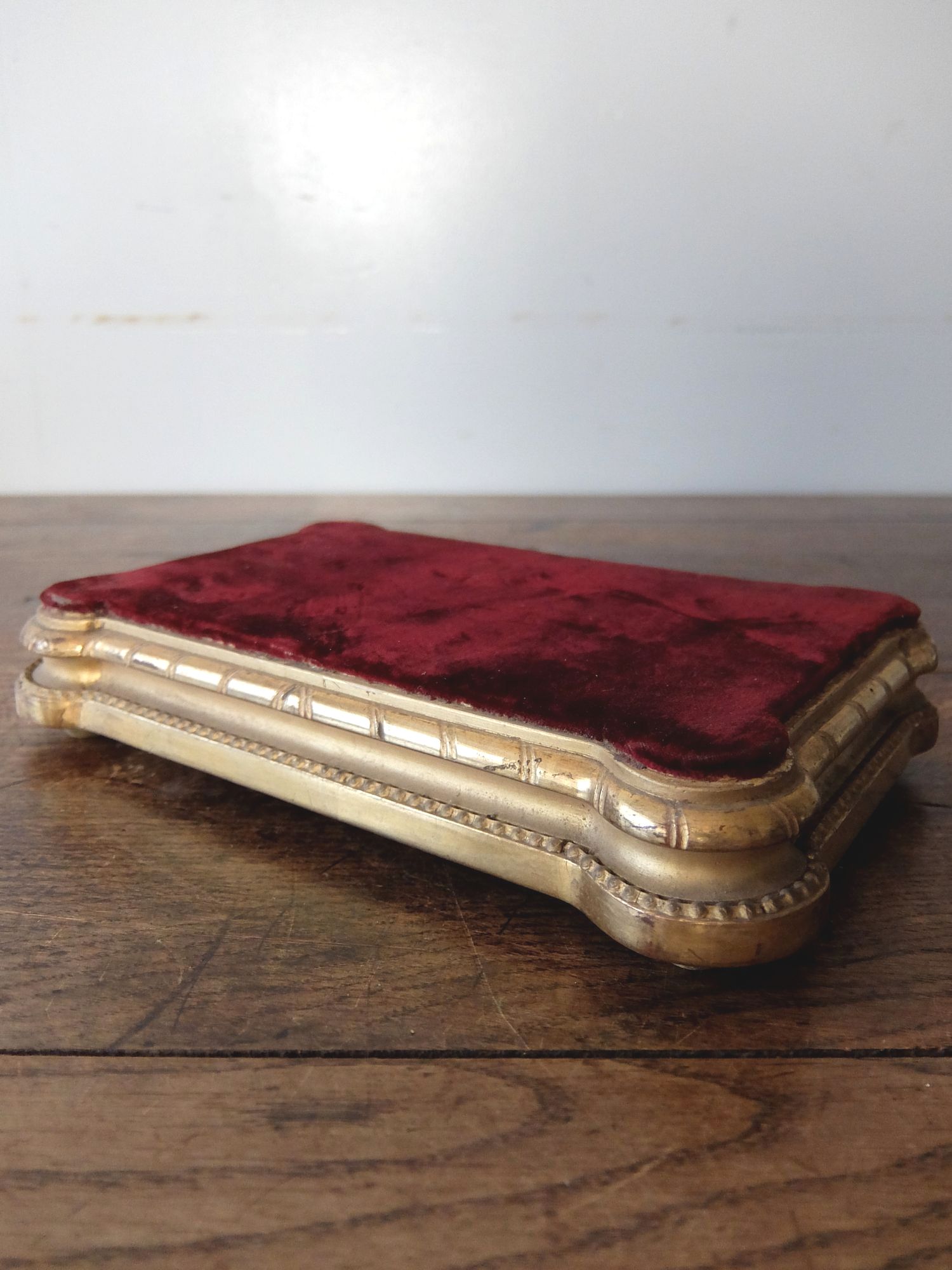 Display Base (A0520)