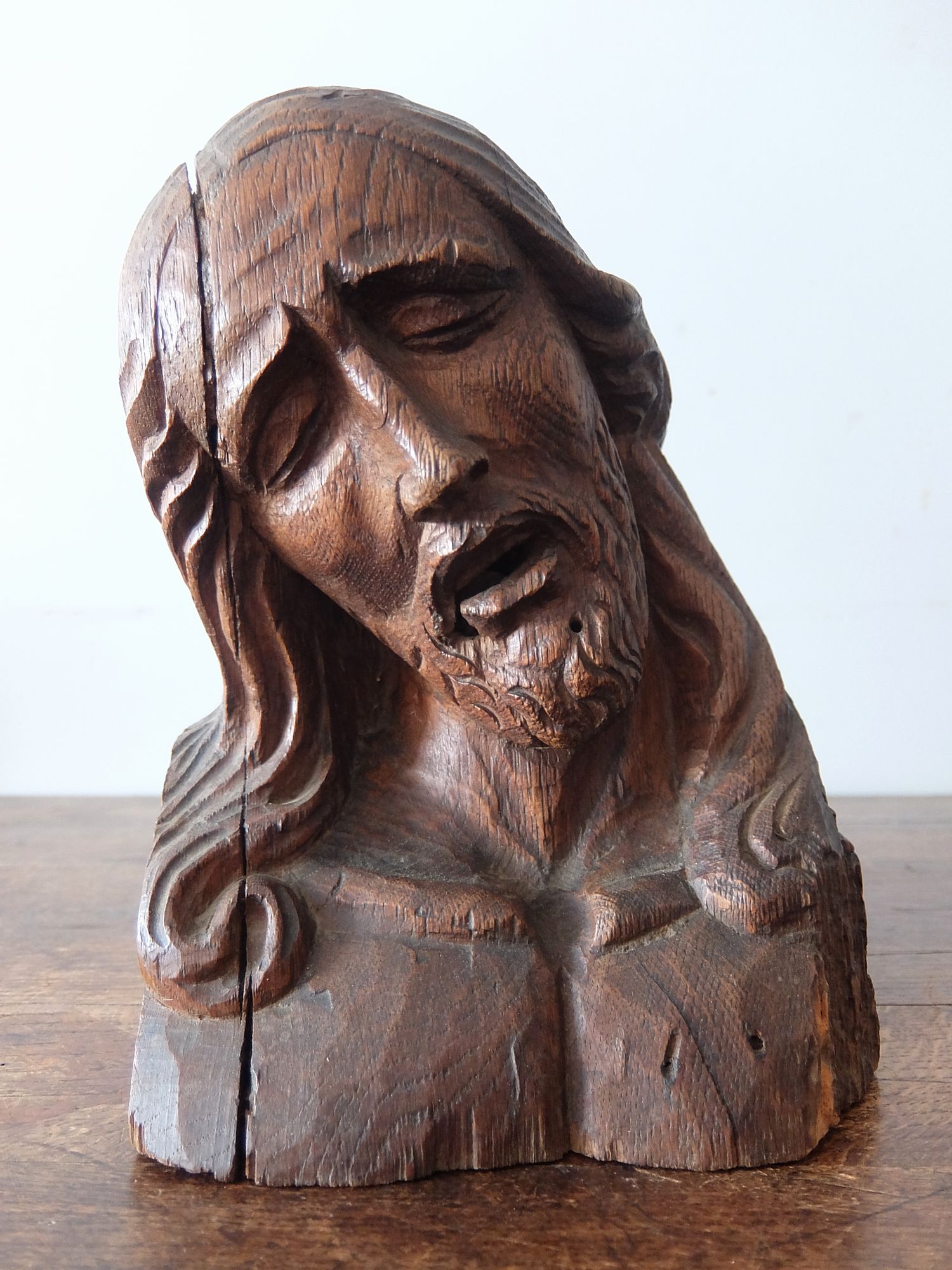 Carved Jesus (A0724)