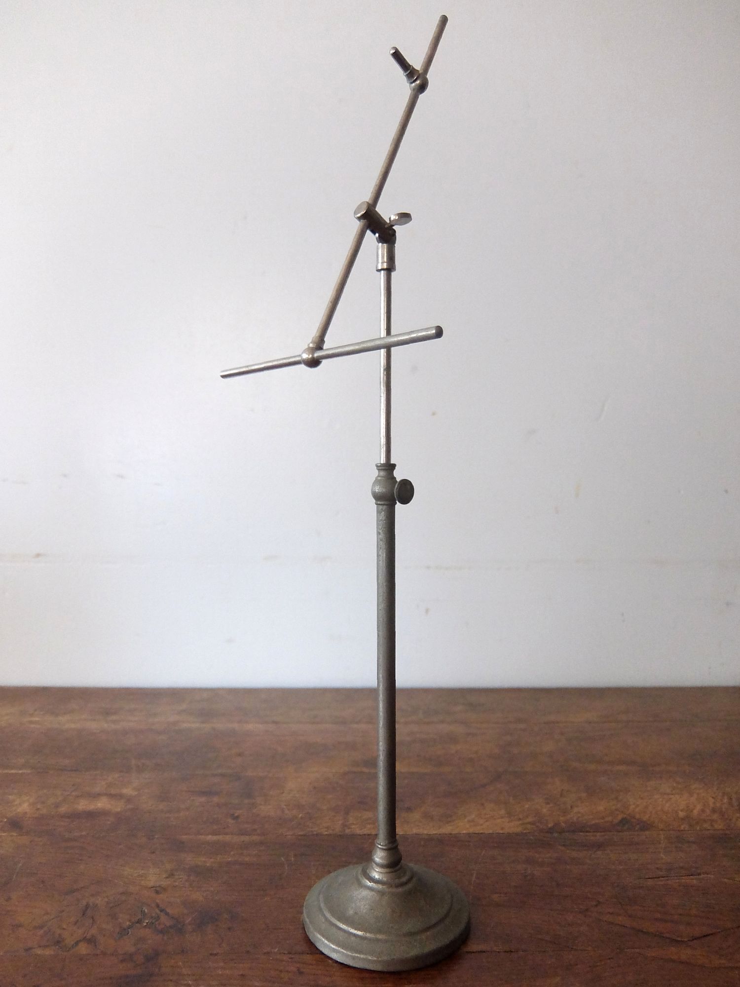 Display Stand (A0924-01)