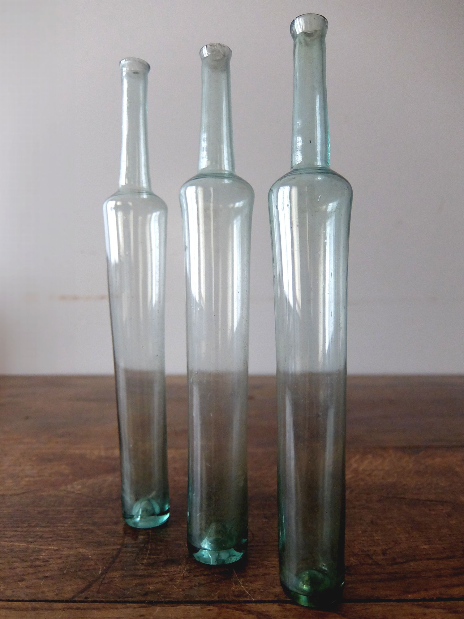 Perfume Bottle (L0620)