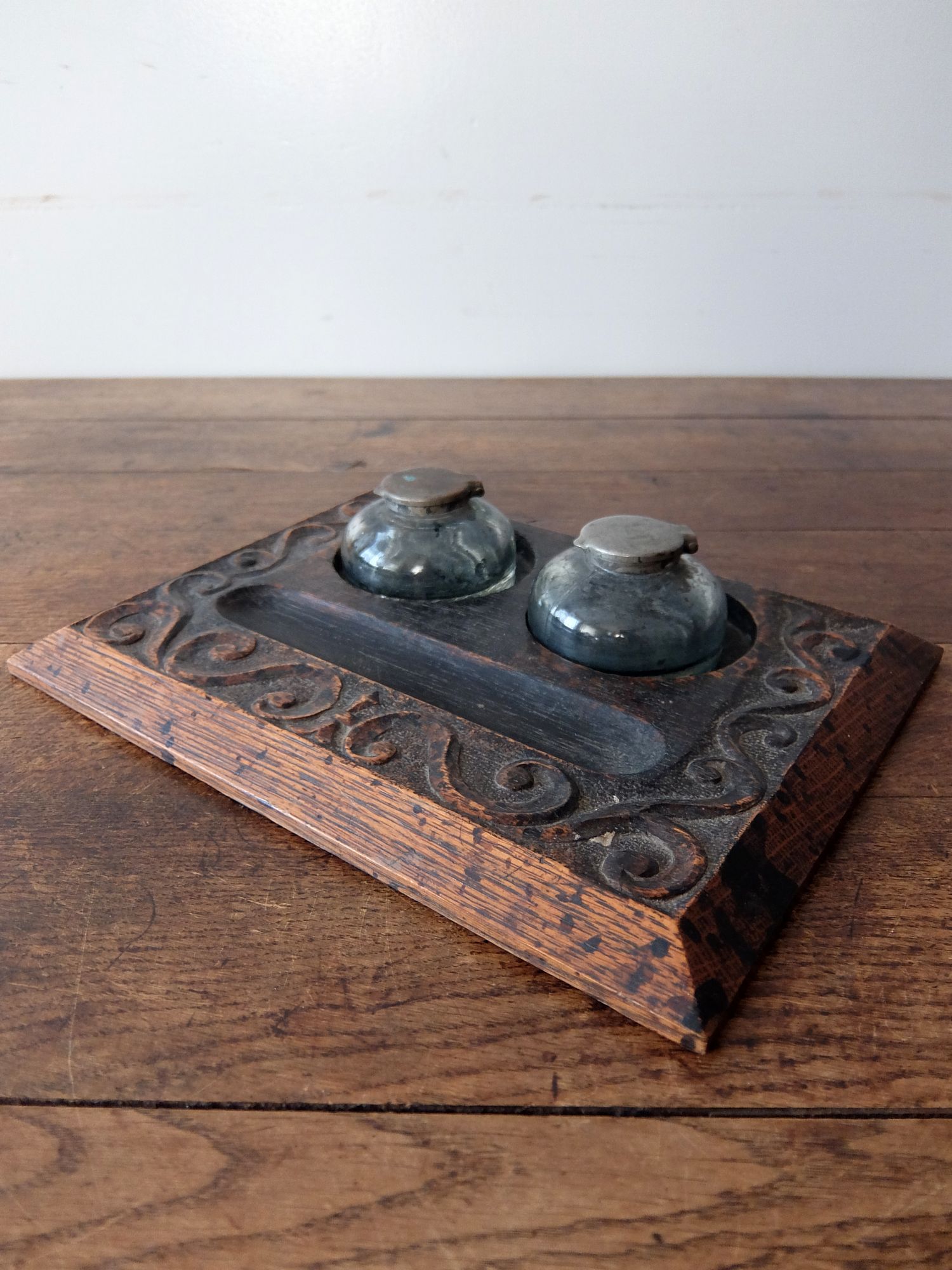 Desk Set (A1020)
