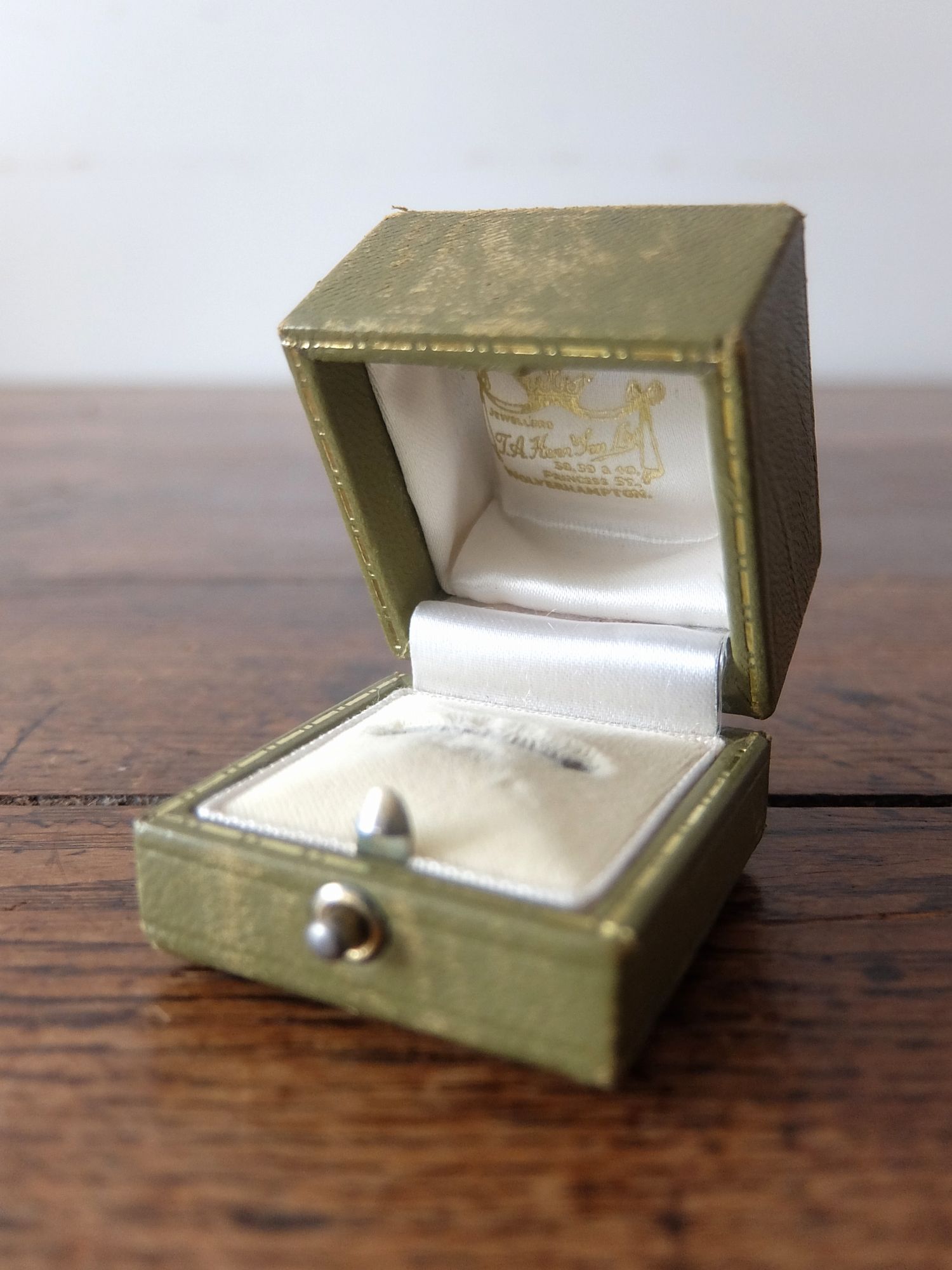 Antique Jewelry Box (B0924-05)