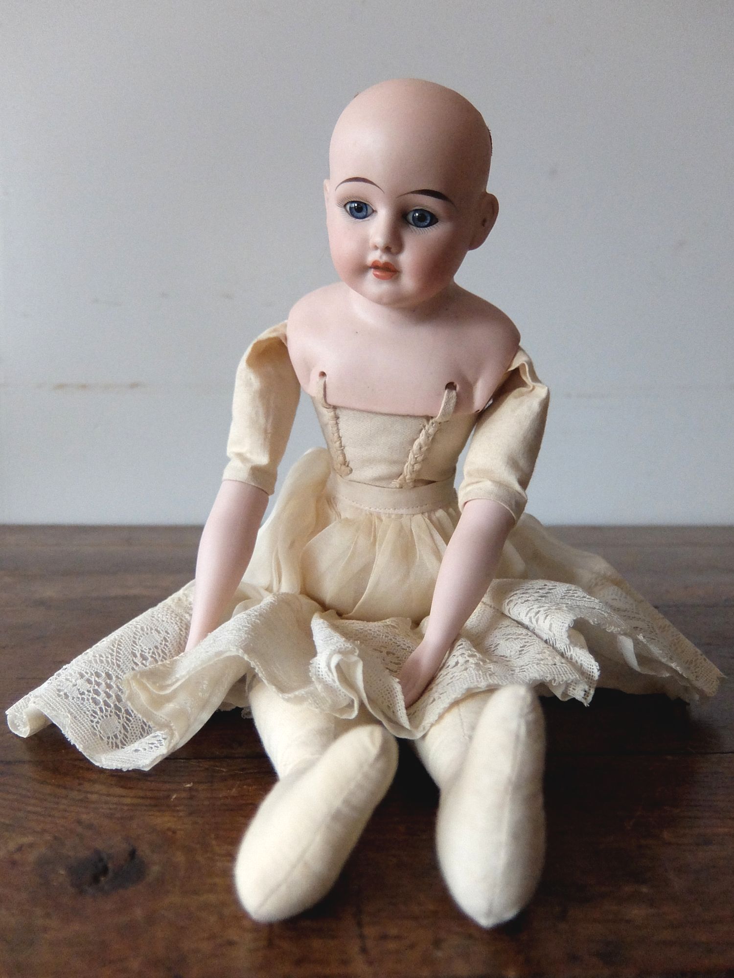 Antique Doll (A1221)