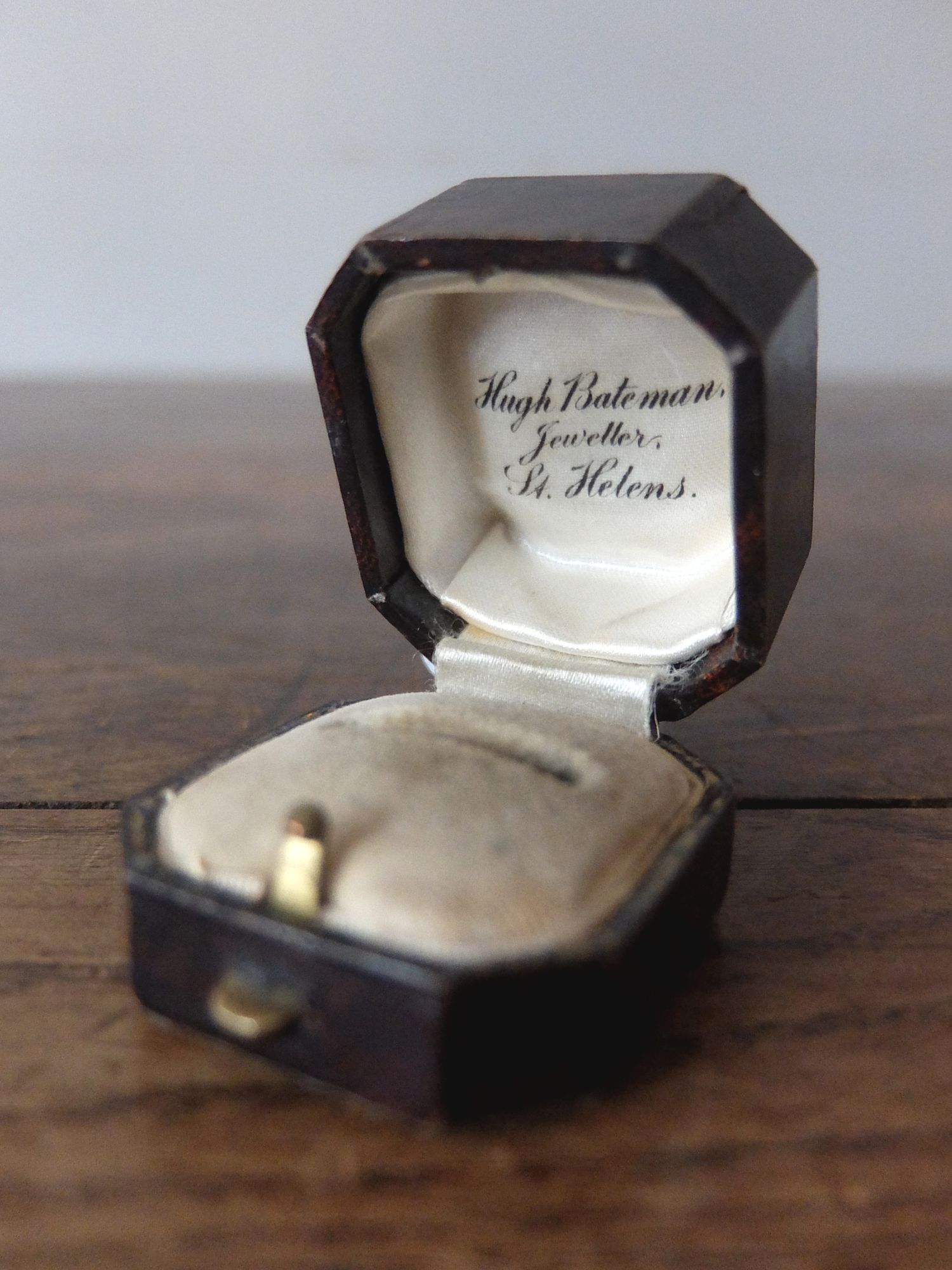 Antique Jewelry Box (E1222-01)