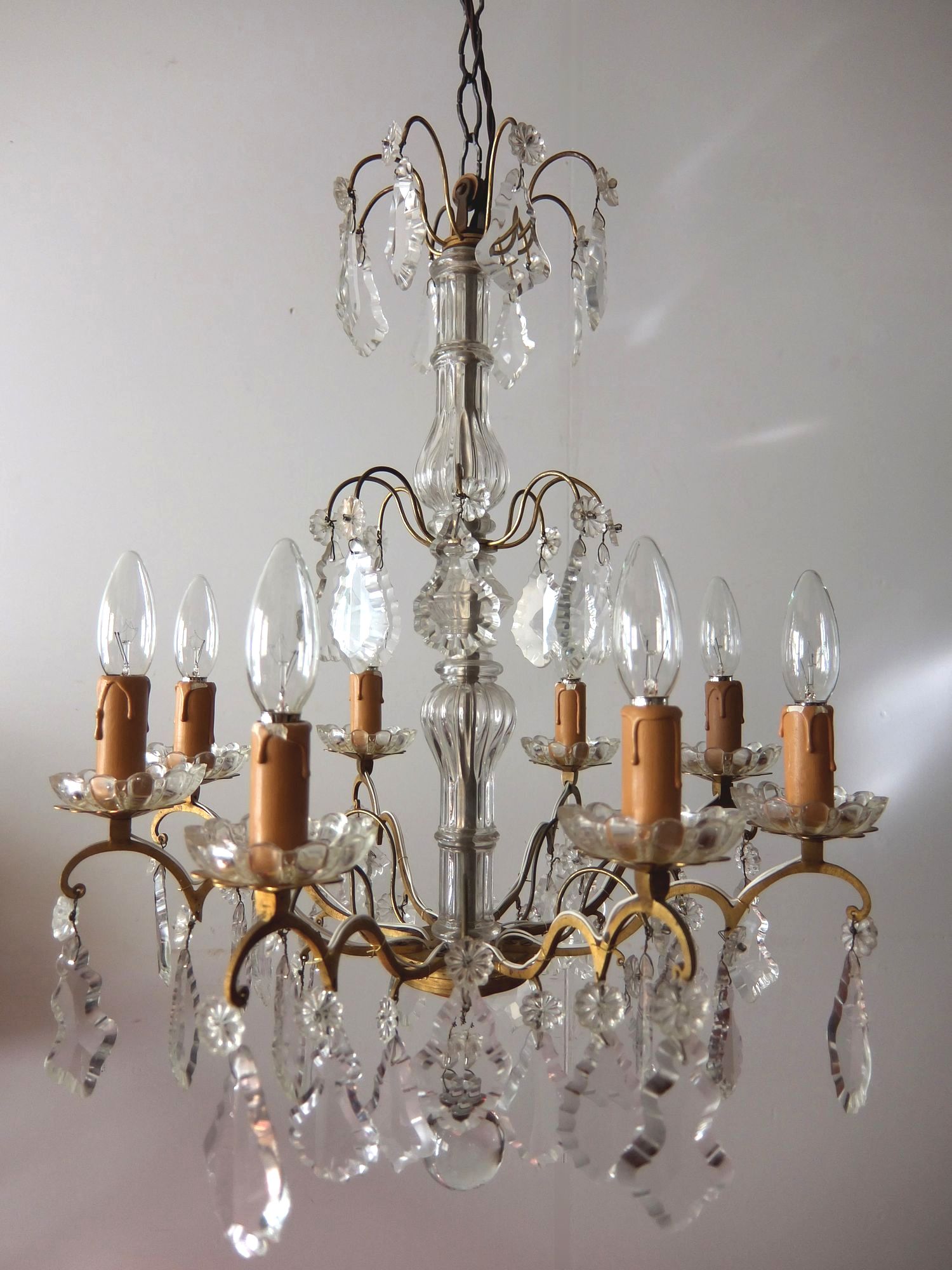 Chandelier (C0915)