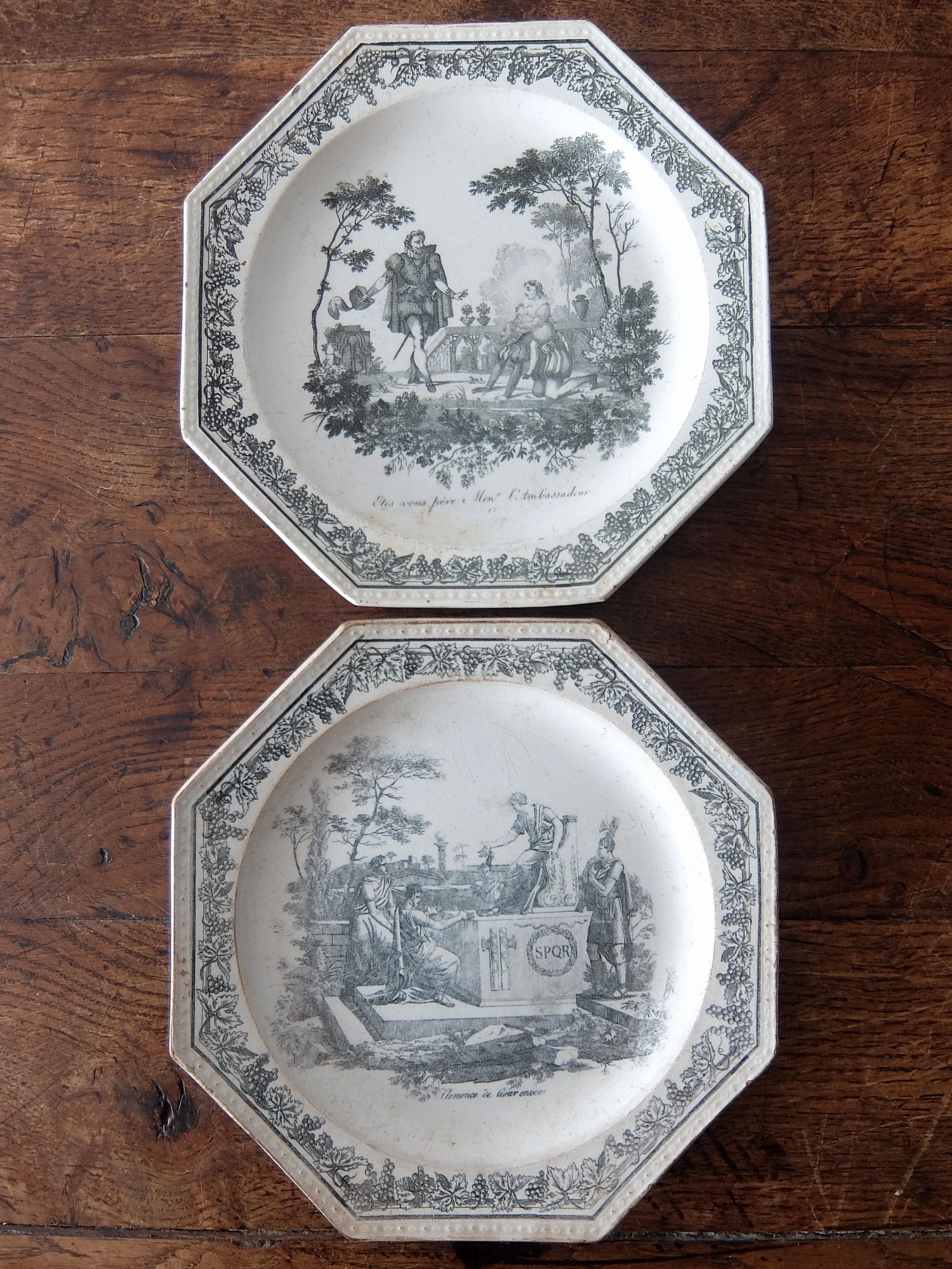 Creil Octogonal Grisaille Plate (A1125-01)